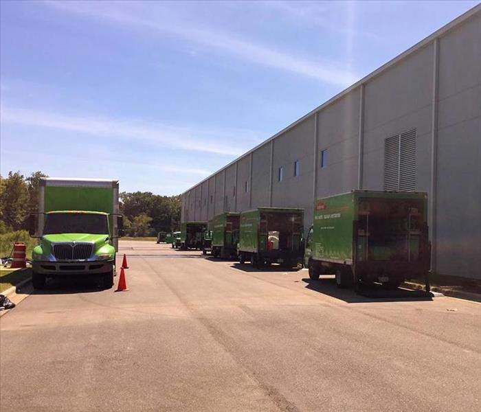 SERVPRO trucks parked behind a Williamson County business